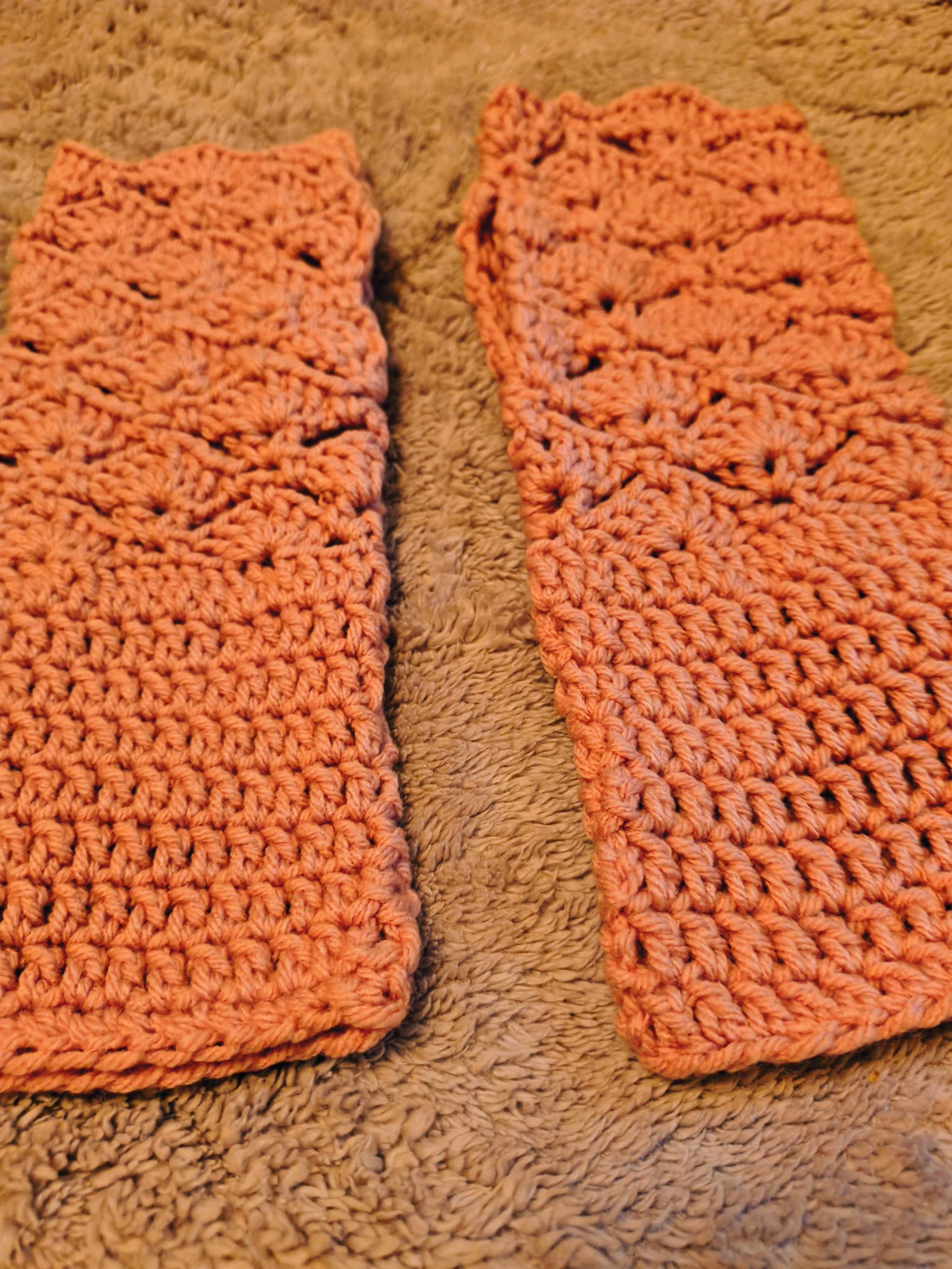 Crochet Fingerless Gloves | Pink Shell Lace Arm Warmers | Boho Wrist Warmers | Handmade Elegant Gloves