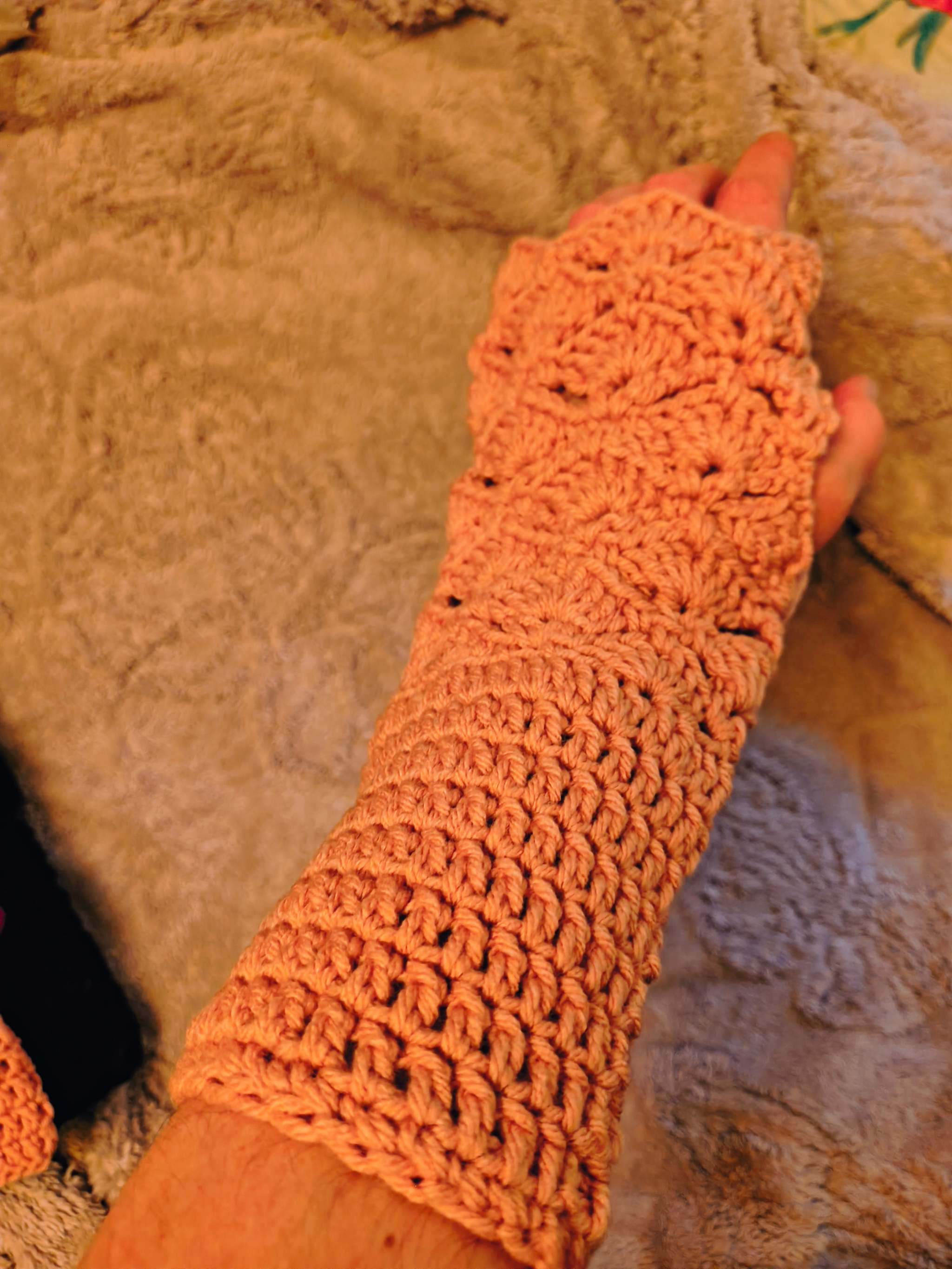 Crochet Fingerless Gloves | Pink Shell Lace Arm Warmers | Boho Wrist Warmers | Handmade Elegant Gloves