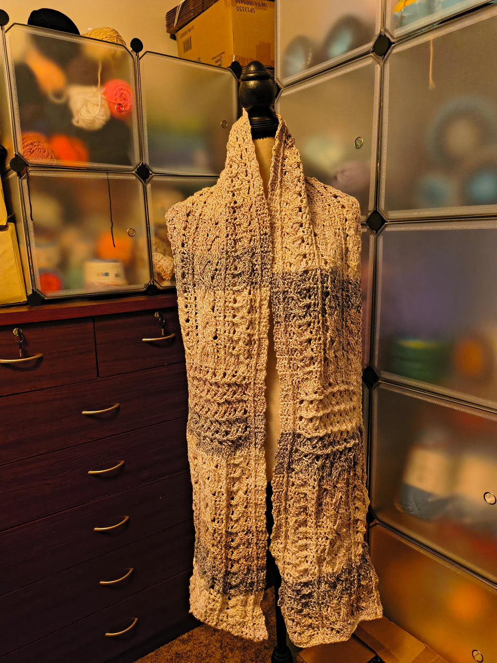 Cotton Cabled Crochet Super Scarf – Extra Long White & Gray Gradient Wrap