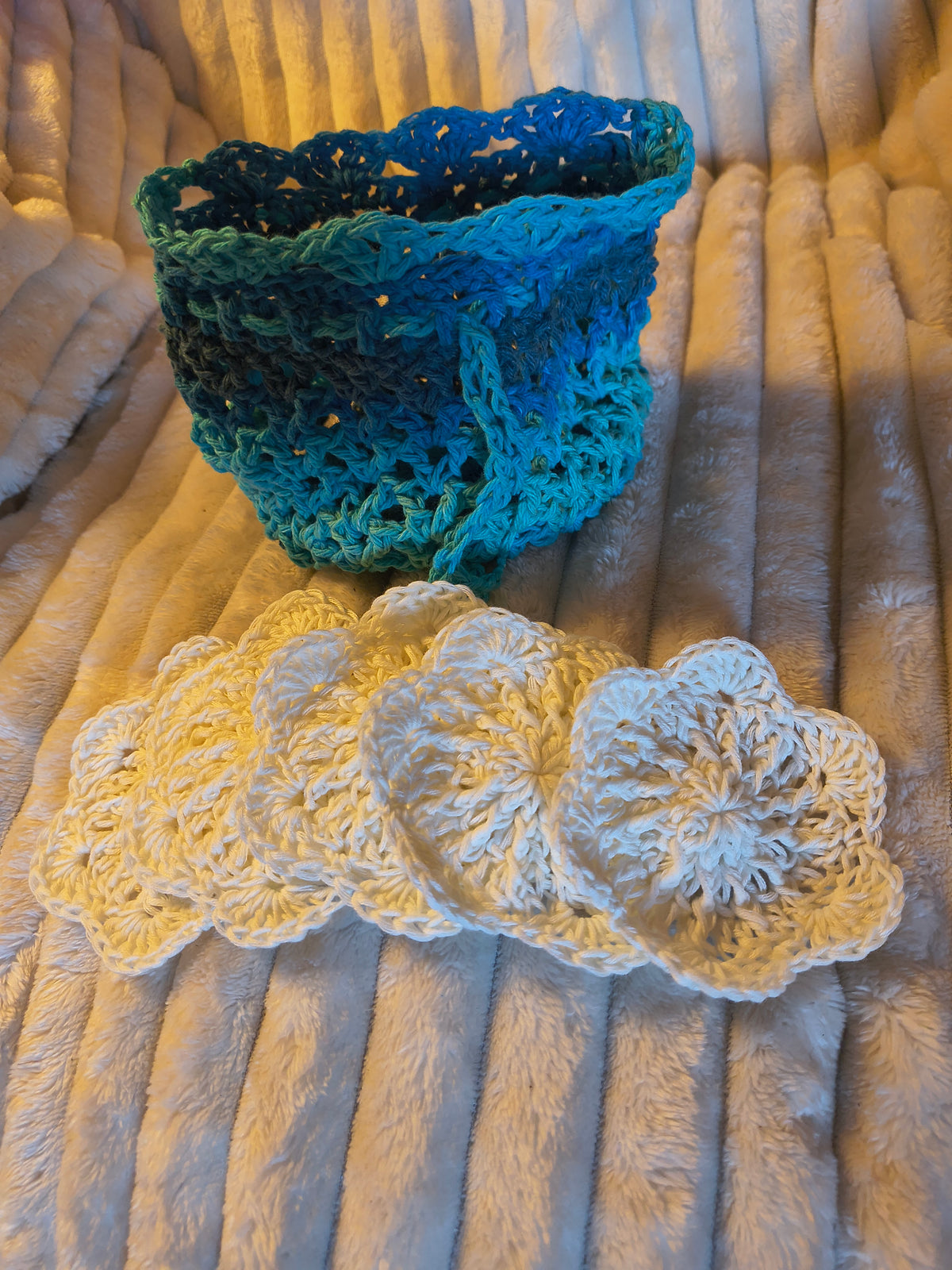 Reusable Crochet Face Scrubbies with Laundry Bag – Set of 5