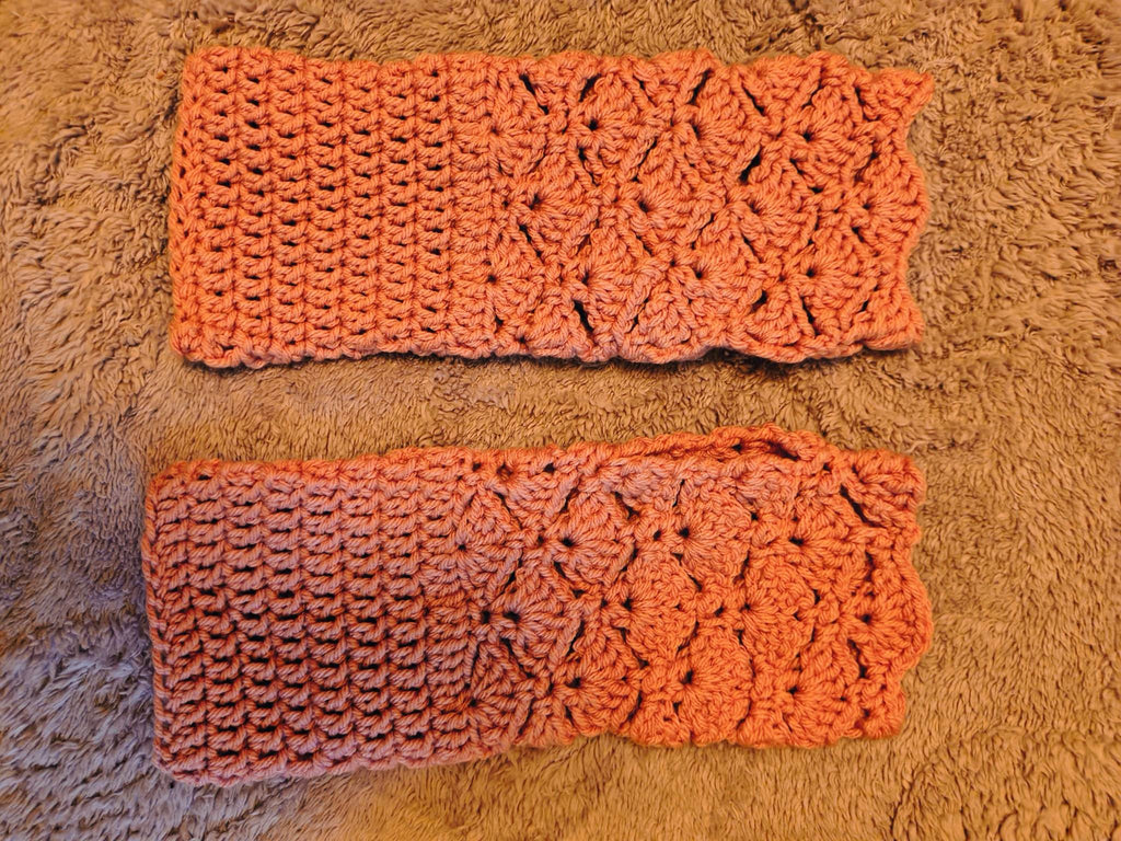 Crochet Fingerless Gloves | Pink Shell Lace Arm Warmers | Boho Wrist Warmers | Handmade Elegant Gloves
