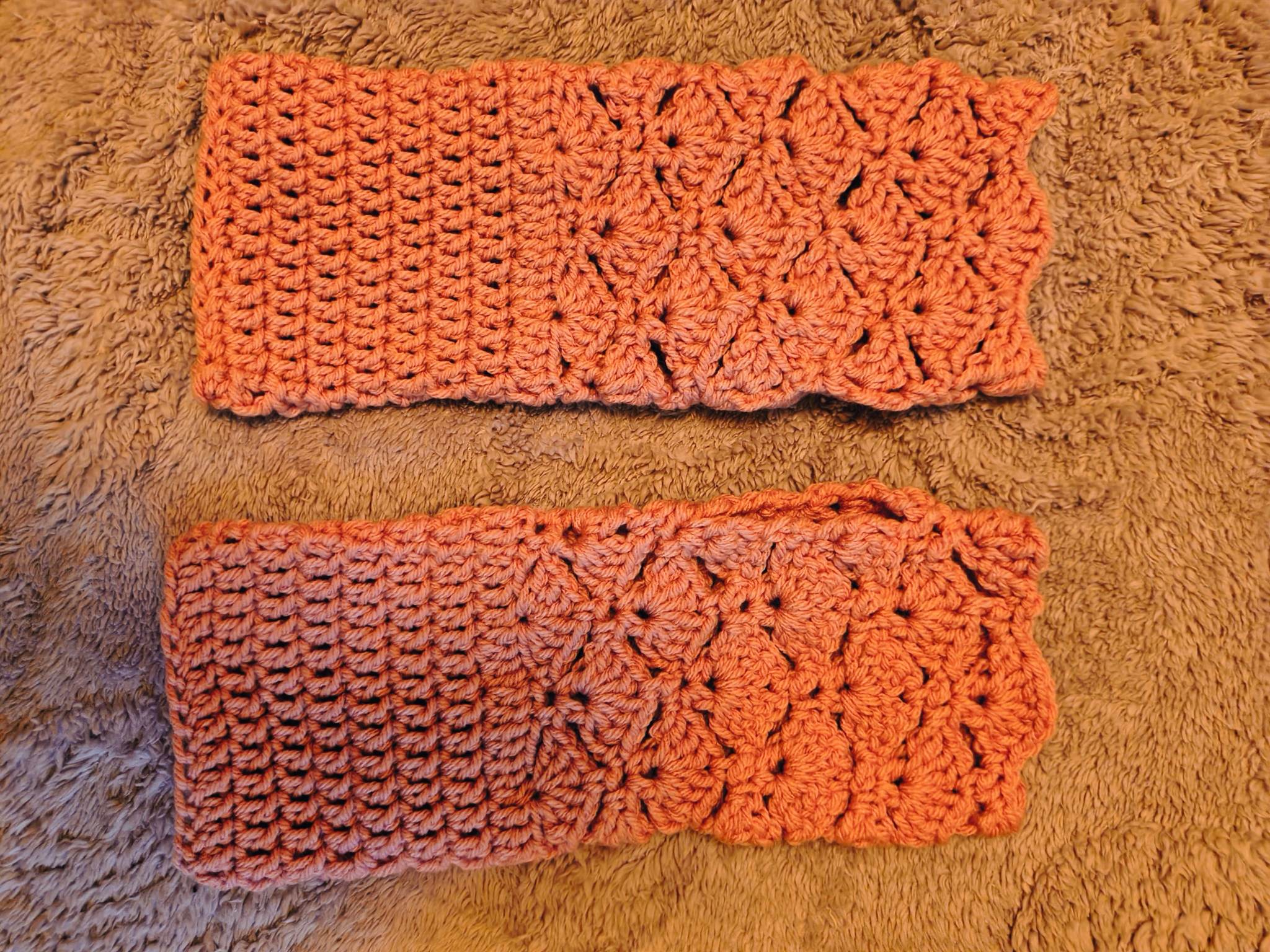 Crochet Fingerless Gloves | Pink Shell Lace Arm Warmers | Boho Wrist Warmers | Handmade Elegant Gloves